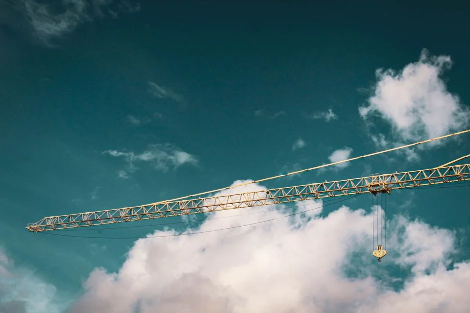 Lift-and-Shift vs Re-architecting During Cloud Migration: A Technical Analysis