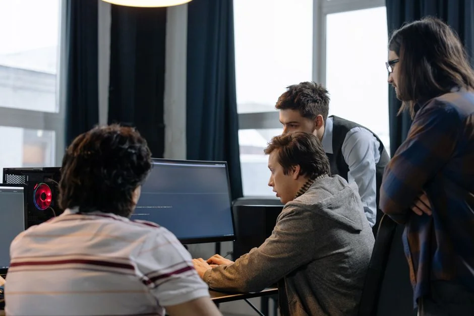 How to Manage a Remote Software Development Team: A CTO’s Guide to Operational Excellence