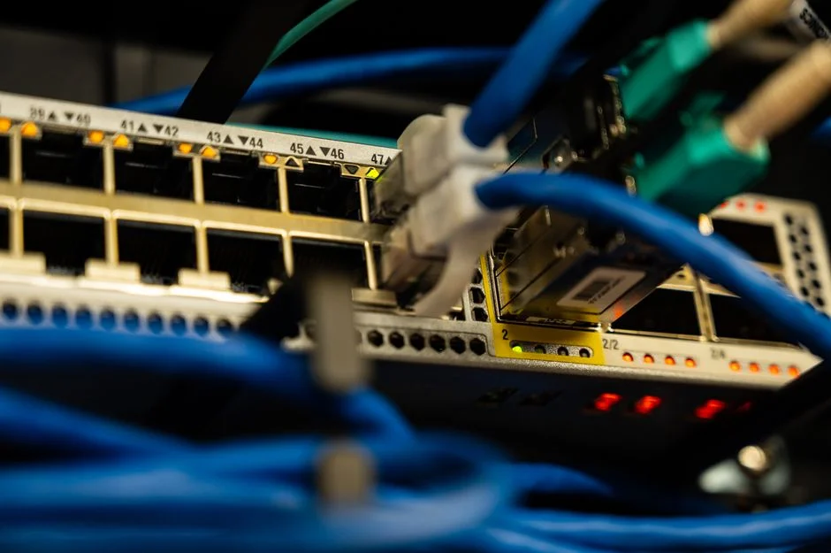 Next.js App Router vs Pages Router: A Technical Comparison for CTOs