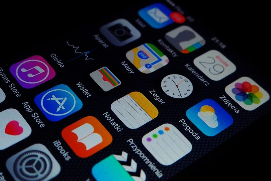 UI UX Design for Mobile Apps: A Systems-Oriented Engineering Guide