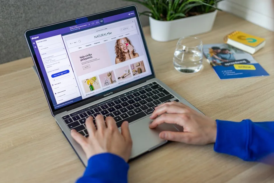 WordPress vs. Shopify for E-commerce: A Technical Decision Framework for CTOs
