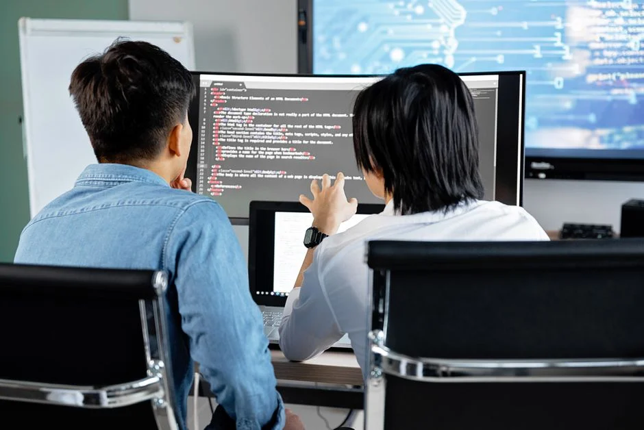 Zero Downtime Deployment Strategies: A Technical Guide for SaaS CTOs
