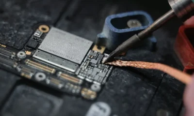 Fixing Three.js Memory Leaks in Next.js Component Unmounting